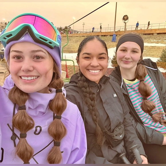 ♥︎ 𝙷𝚎𝚢 𝚝𝚑𝚎𝚛𝚎 ♥︎ - Picture 2 of 4